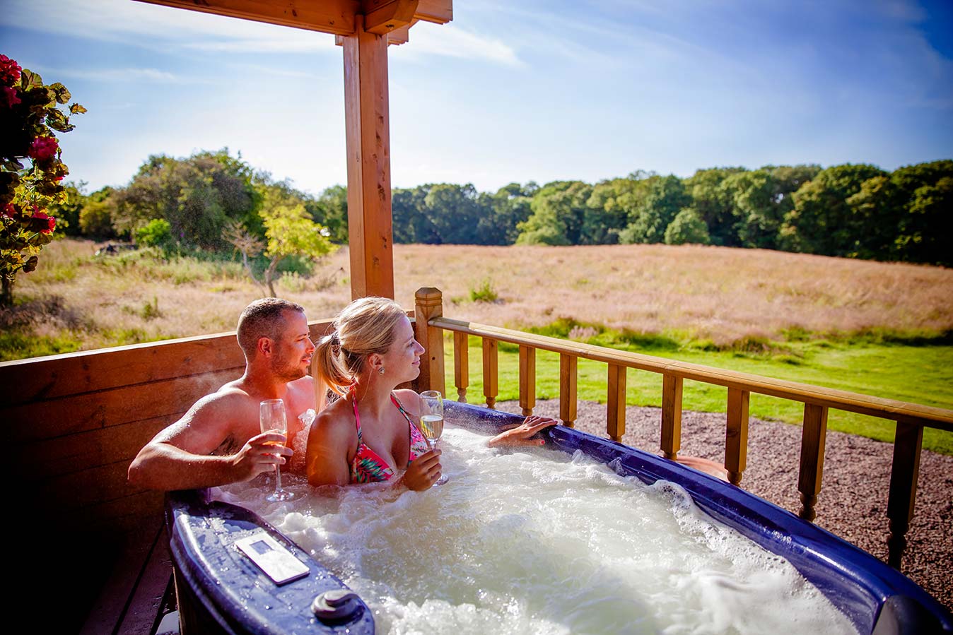 hot-tub - Log Cabin Holidays UK